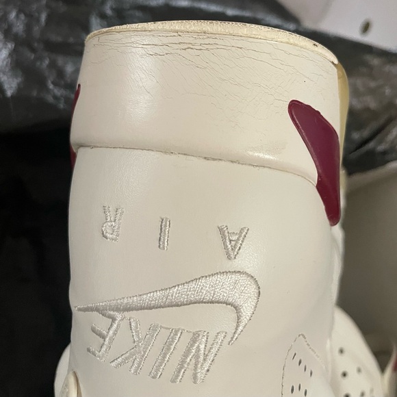Jordan 6 Retro Maroon (2015) 💯 Authentic - Picture 3 of 12